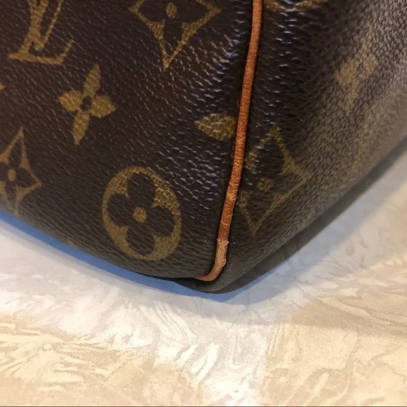 Authentic Louis Vuitton Speedy 40, Refurbished. - Picture 16 of 16